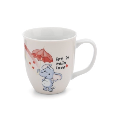 Caneca branca com elefante segurando guarda-chuva e texto 'let it rain love'