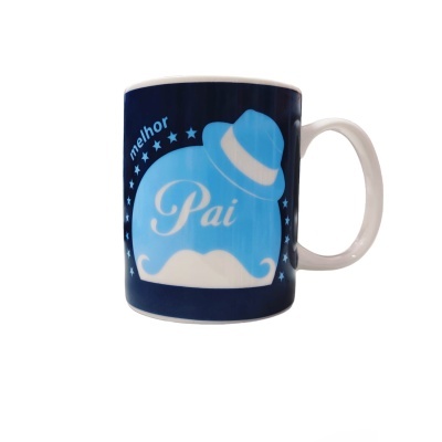 Caneca azul escura com decoração azul clara e branca e texto 'melhor Pai'