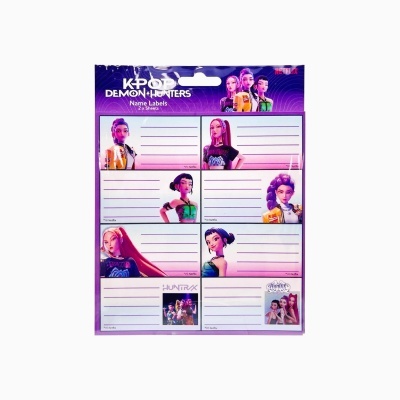 Embalagem de etiquetas para nomes K-POP DEMON HUNTERS com personagens animados e fundo roxo.