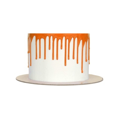 Bolo redondo branco com gotas laranja a escorrer