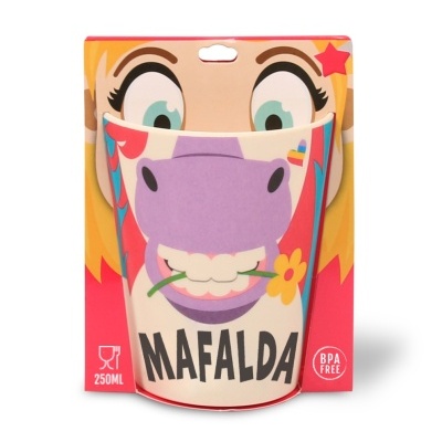 Copo colorido com hipopótamo e palavra MAFALDA