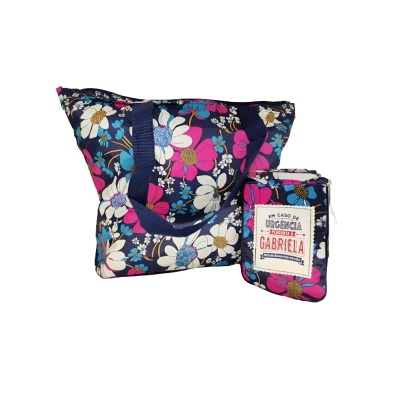 Bolsa e estojo de tecido com padrão floral colorido e texto em português