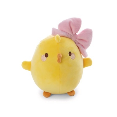 Peluche amarelo com laço rosa sobre fundo branco