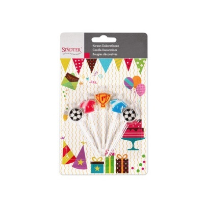 Velas decorativas para bolos com motivos de futebol e festa, na embalagem com ilustrações coloridas