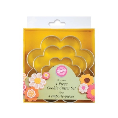 Conjunto de 4 cortadores de bolachas em aço inoxidável formato flor