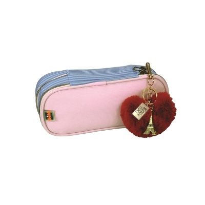 Estojo rosa e azul com chaveiro em forma de coração e Torre Eiffel
