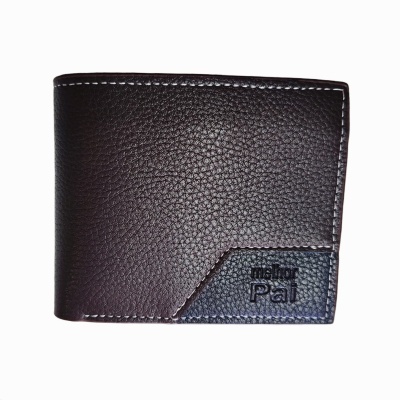 Carteira masculina preta com detalhe azul com texto direito 'right Pal'