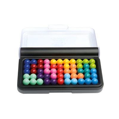 Puzzle colorido com peças em forma de bolas em tabuleiro preto e tampa transparente