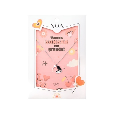 Colar de aço com pendente de asa em caixa decorativa rosa