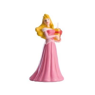 Figura de princesa de vestido rosa segurando objeto amarelo e vermelho