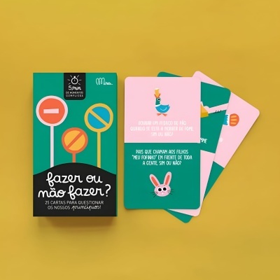 Conjunto colorido de cartas 