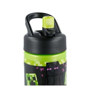 Garrafa de bebida verde com personagens Minecraft e tampa preta com bico amarelo
