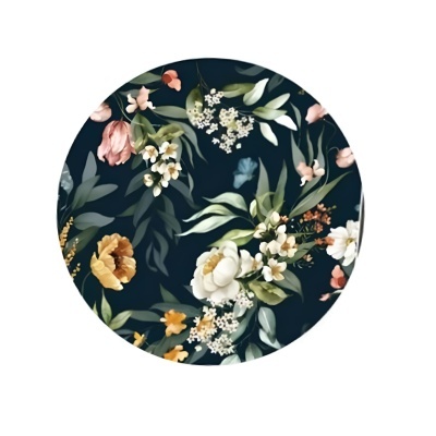 Padrão floral colorido em fundo escuro com flores amarelas, brancas e rosas