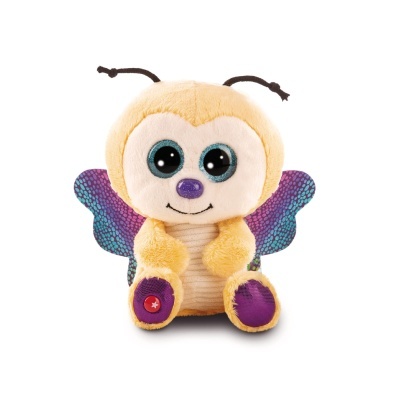 Ursinho de pelúcia amarelo com asas azuis e roxas sentado