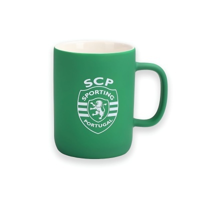 Caneca verde com emblema do Sporting Clube de Portugal