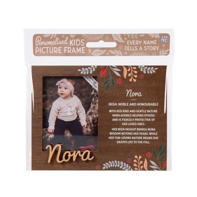 Moldura personalizada para crianças com nome 'Nora' e descrição do nome