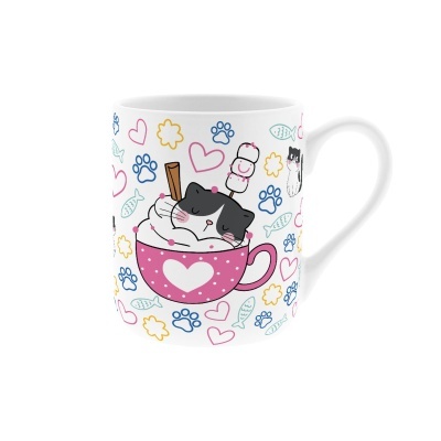 Caneca branca com desenho de gato dentro de chávena rosa e padrões coloridos