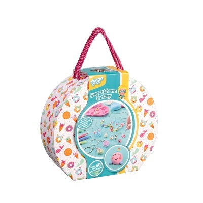 Kit para fazer bijuteria Totum Sweet Charm Factory em caixa redonda decorada com doces coloridos