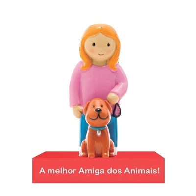 Figura decorativa mulher com cão sobre base vermelha com texto