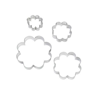 Conjunto de cortadores de bolacha metálicos em forma de flor