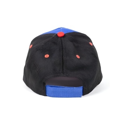 Boné ajustável azul e preto com detalhes vermelhos