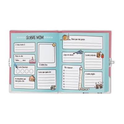 Livro infantil aberto com páginas para preencher informações pessoais em português