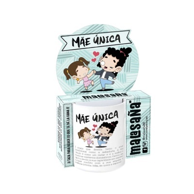 Caneca branca com ilustração de mãe e filha dançando e texto MÃE ÚNICA