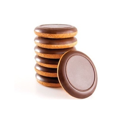Conjunto de bolachas redondas com biscoito e cobertura de chocolate