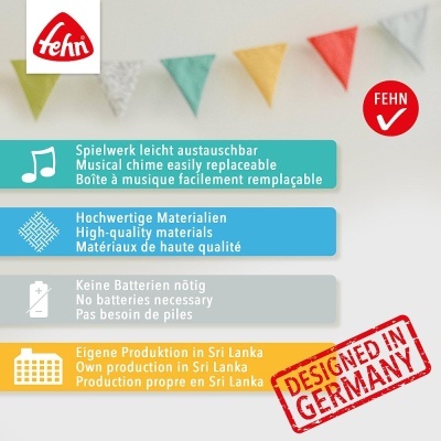 Texto promocional da marca Fehn sobre produtos com bandeirolas coloridas ao fundo