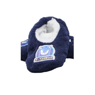 Pantufas azuis felpudas com emblema do Sonic