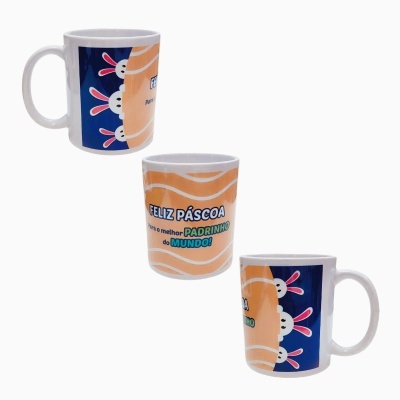 Canecas brancas com coelhinhos e texto de Páscoa para padrinho
