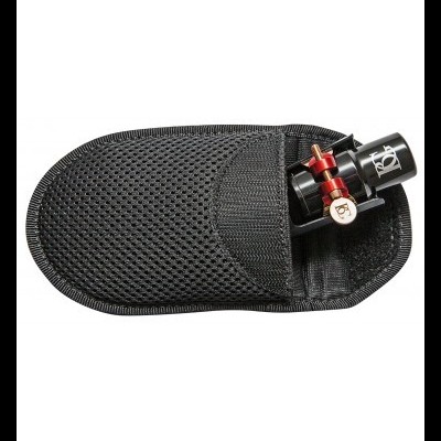 Bolsa preta com frasco pequeno preto e válvula vermelha