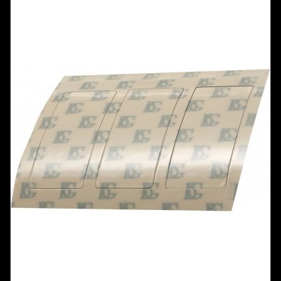 Adesivo transparente com três cortes e logótipos 'BG' repetidos