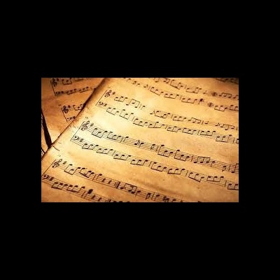 Folhas antigas com partituras musicais impressas