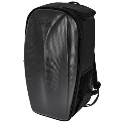 Mochila preta com frente rígida texturizada e bolso lateral em rede