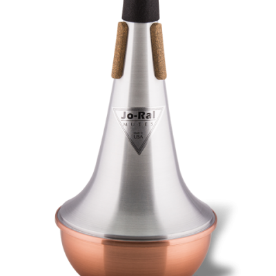 Muta para trompete metálica prateada com base de cobre e detalhes em cortiça