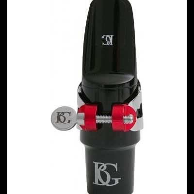 Boquilha preta para instrumento musical com acessórios metálicos vermelhos e prateados BG