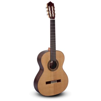 Guitarra clássica de madeira clara e escura com 6 cordas