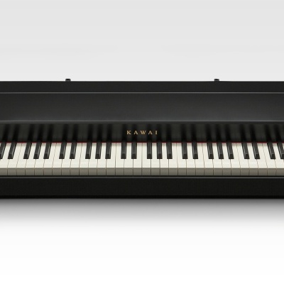 Piano digital Kawai preto com 88 teclas em fundo branco
