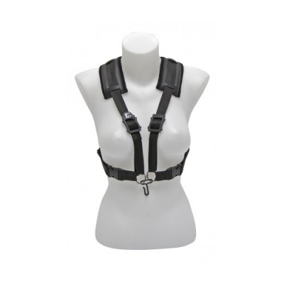 Arnês preto ajustável com fechos metálicos em manequim branco