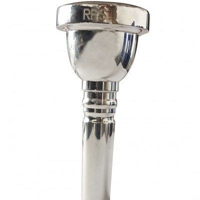 Bocal metálico para instrumento musical prateado com texto RPS