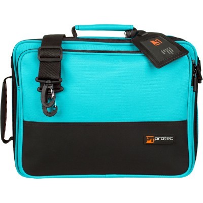 Mala de transporte azul turquesa e preta com etiqueta PROTEC
