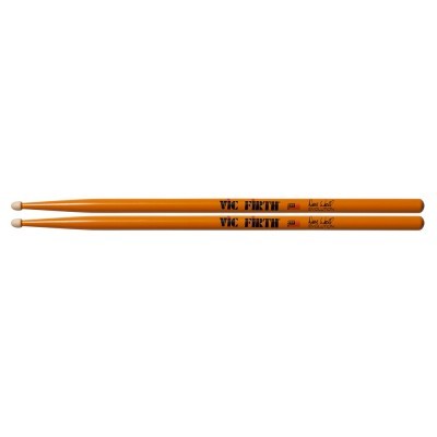 Par de baquetas de madeira laranja com texto VIC FIRTH