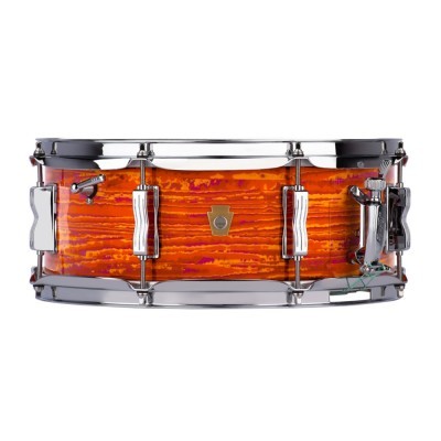 Tambor snare vermelho laranja com ferragens prateadas
