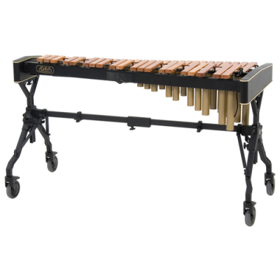Instrumento marimba de madeira e metal com rodas