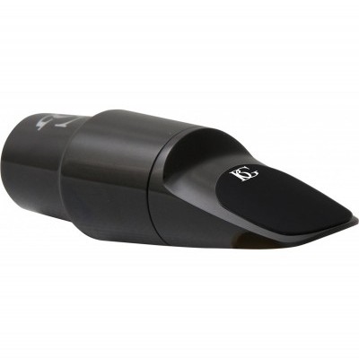 Bocal de saxofone em metal preto com letras KS