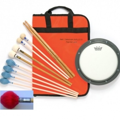 Conjunto de baquetas e mallets com bolsa vermelha e tambor de treino REMO