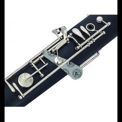 Instrumento musical clarinete preto com chaves metálicas prateadas