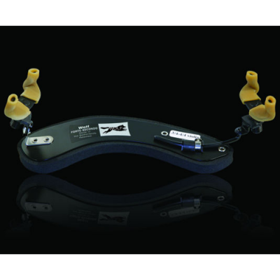 Espaleira preta para violino com encaixes amarelos e etiquetas brancas sobre fundo negro