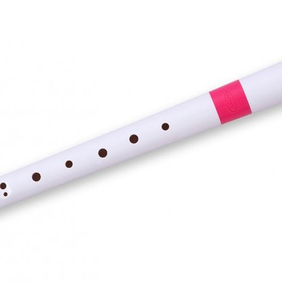 Flauta doce branca com detalhes rosa